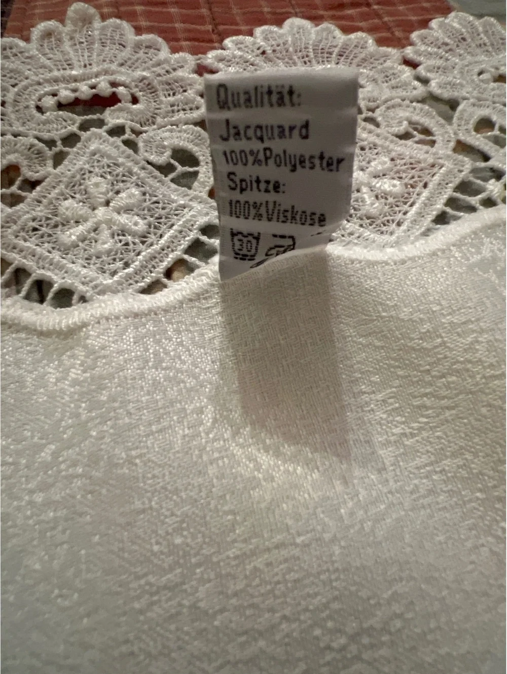 Elegant White Jacquard Tablecloth with High-Quality Lace 90x90 cm